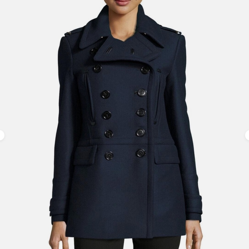 Burberry Milbridge Navy Wool Twill Peacoat. Size US 6. EUC